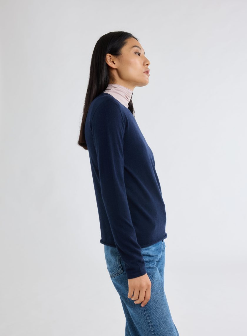 Round Neck Long Sleeve T-shirt in Cashmere Marine - Afbeelding 2