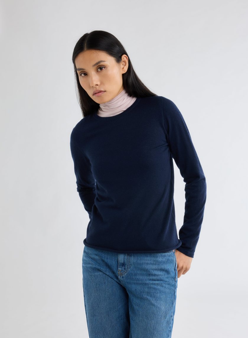 Round Neck Long Sleeve T-shirt in Cashmere Marine